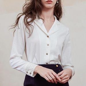 Collared Button-Up Lace Blouse (Simple Retro)